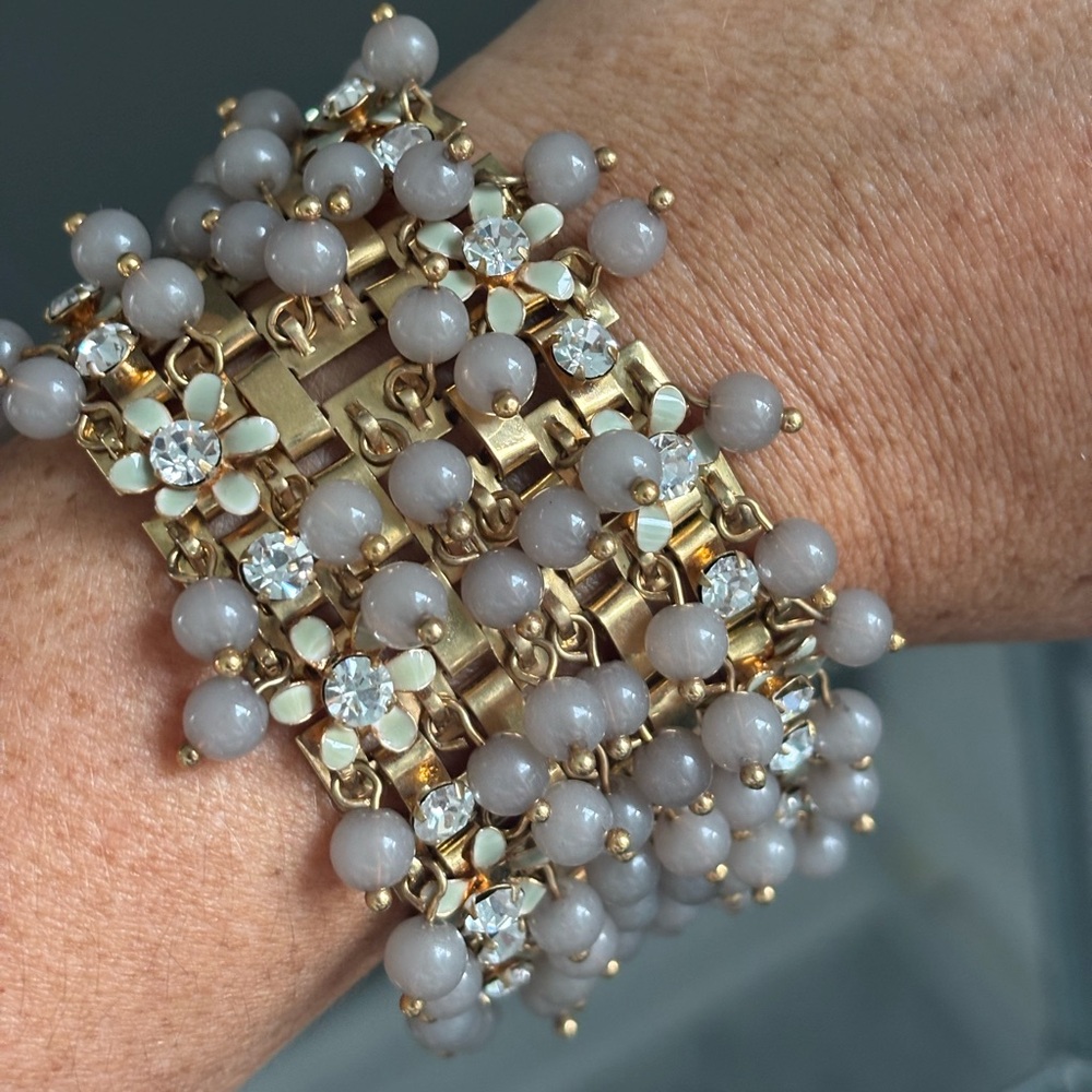 Vintage J.Crew RUNWAY STATEMENT BEAD w ENAMEL DAISY CRYSTAL WIDE BRACELET